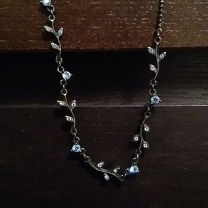 1928 Floral necklace with blue crystals